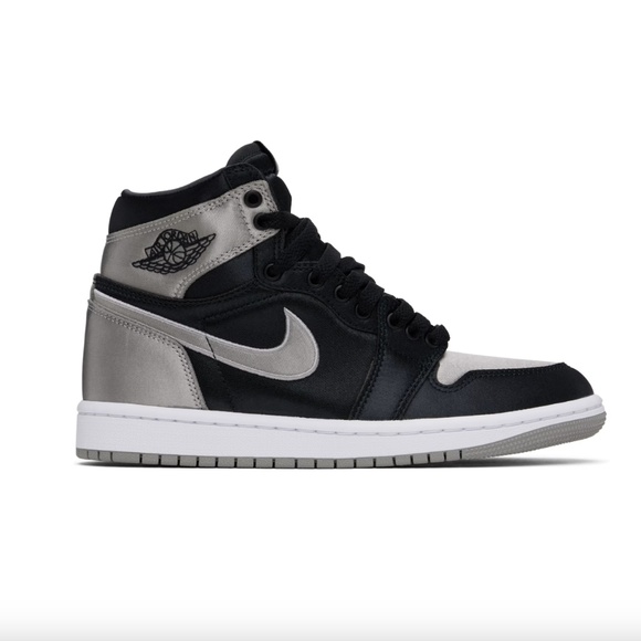 NIKE JORDAN Black & Silver Air Jordan 1 High OG Sneakers - Women's Size 6 - Picture 1 of 3